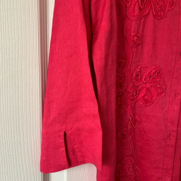 Linen Button Top - Picture 3 of 7